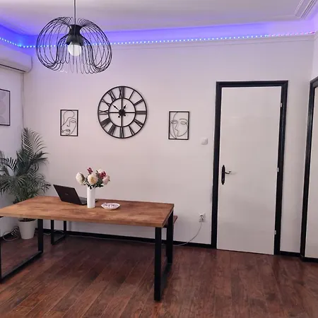 Downtown Belgrade Hostel And Apartments-2